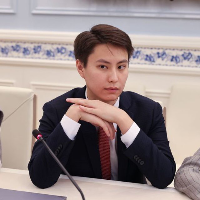 АБУЕВ Айнур