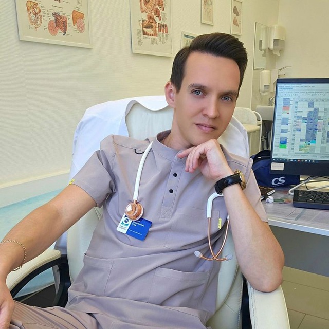 Врач-гастроэнтеролог, гепатолог Усов П.В.