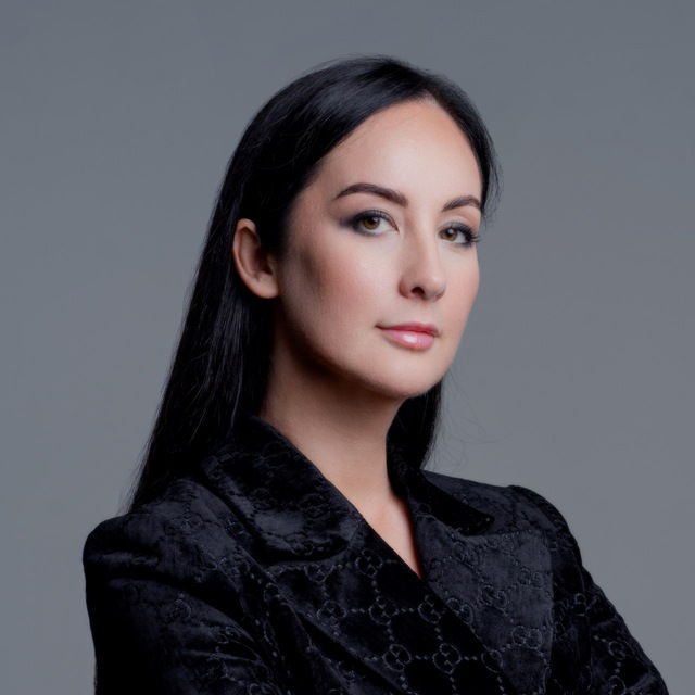 Анна Чалова ? Bagheera Nails