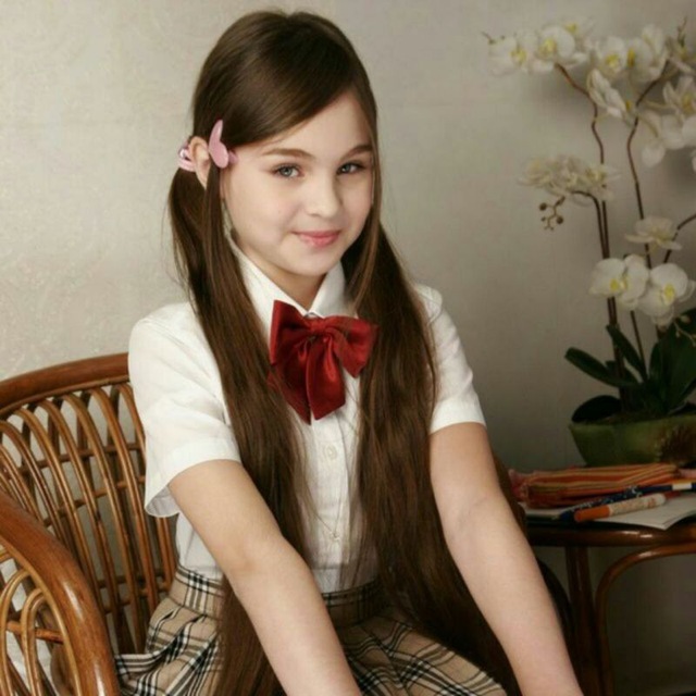 School girl telegram. School Princess девочки. 红鼠标 School Princess. Sweet teen Emily will make your Fantasies cum