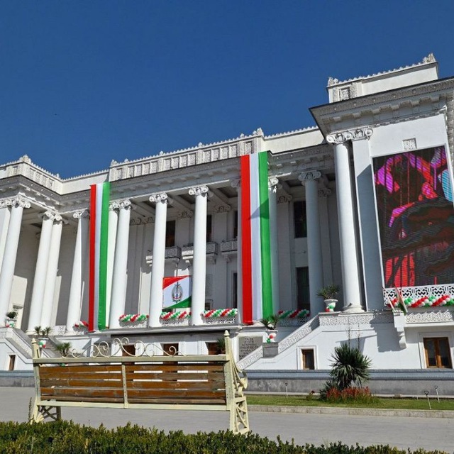 Таджикский государственный академический театр оперы и балета им. С. Айни