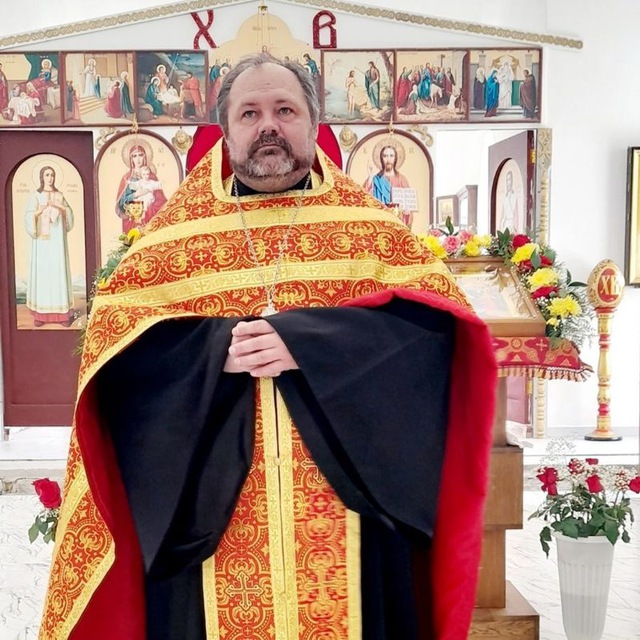 Священник Александр Рысин