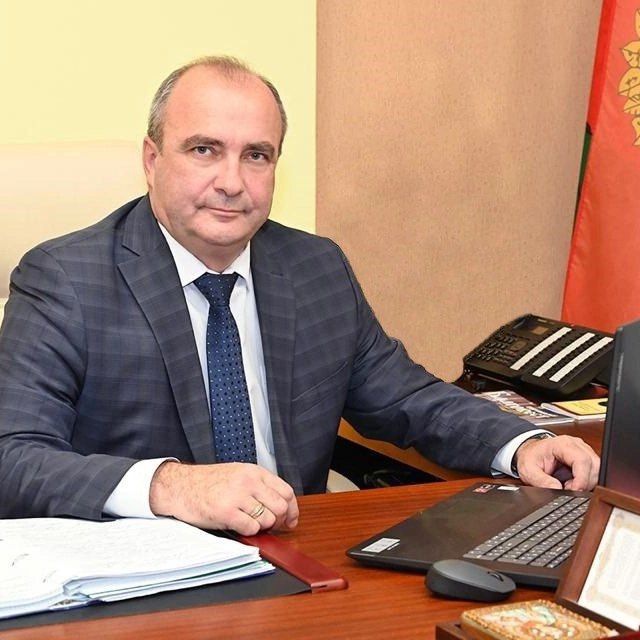 Олег Семенихин