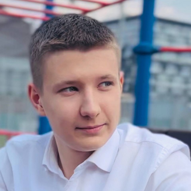 Аркадий Виноградов
