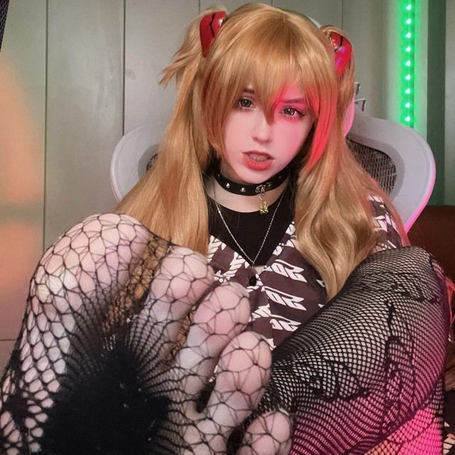 Порно ағасы әпкесін душта ұстады Орыс студентінің институтта оқытушымен жыныстық қатынасы