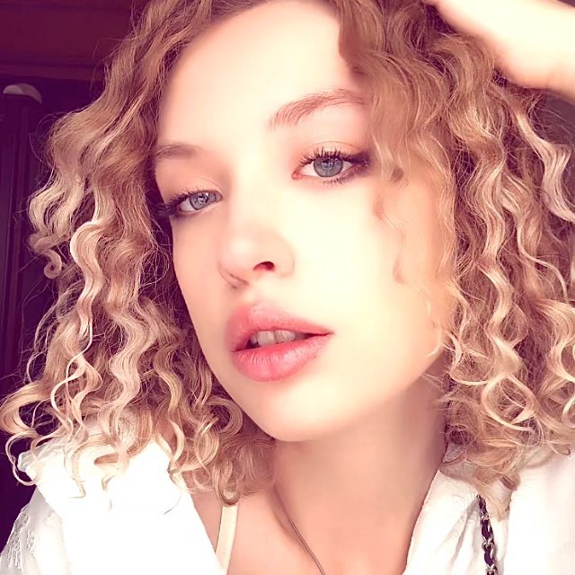 Афина лукиди